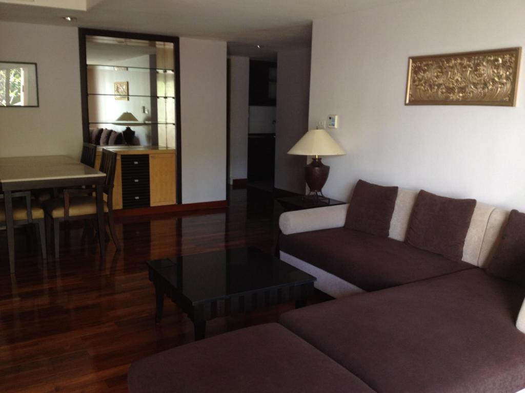 Gardengrove Suites Bangkok Pokoj fotografie
